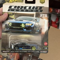 Hot Wheels Premium Circuit Legends 2024 Ford Mustang RTR Spec 5-FD