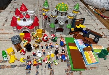 Super Mario Bros. Toy Lot, Mario Luigi Princess Peach Bowser Mario Brothers