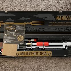 NERF Star Wars Amban Phase-Pulse Blaster, The Mandalorian, Scope w/ Illuminated Lens, 10 Darts