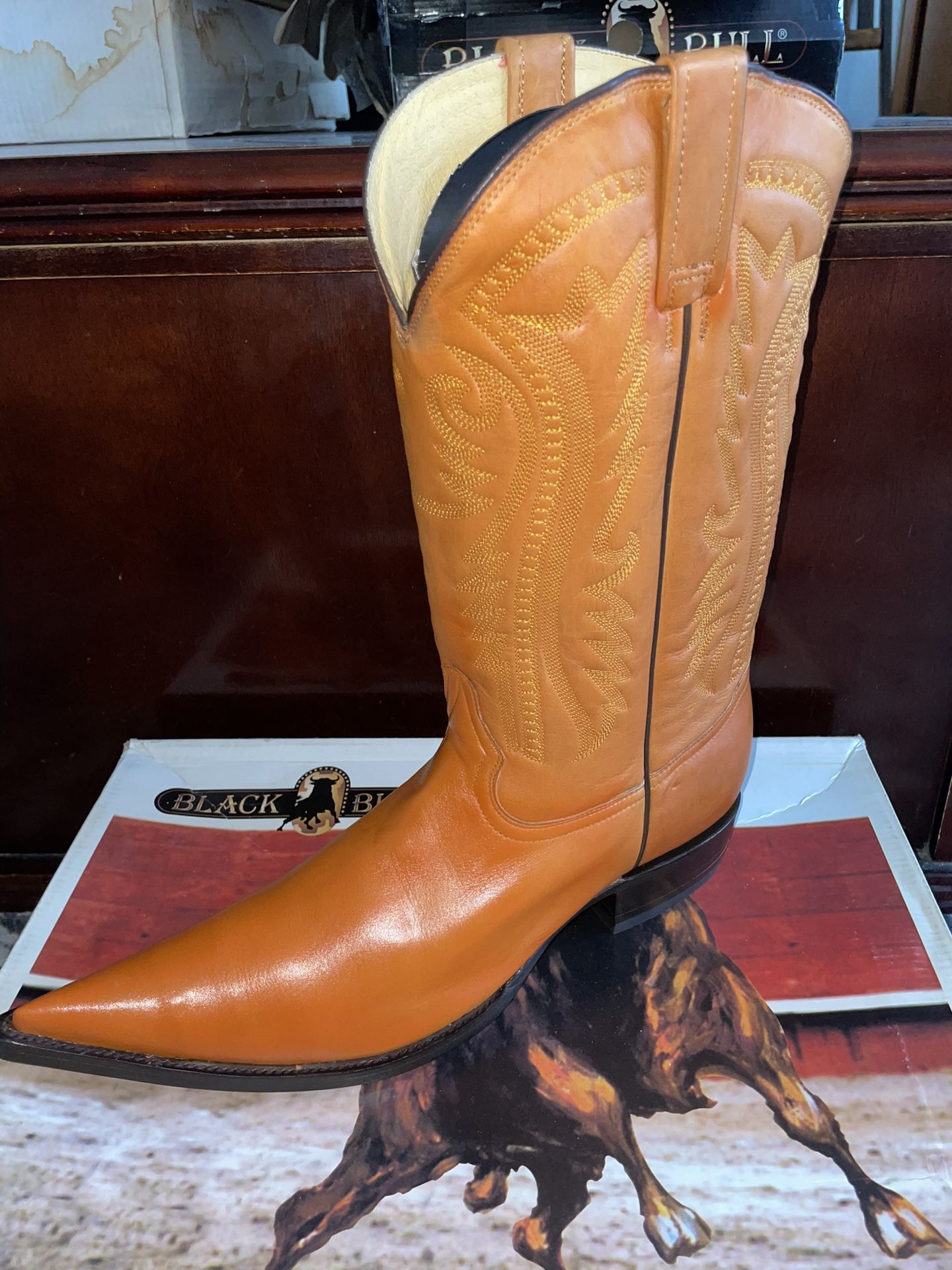 (New) Cowboy Boots Mens Size 11 for Sale in WA OfferUp