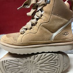 Ugg 