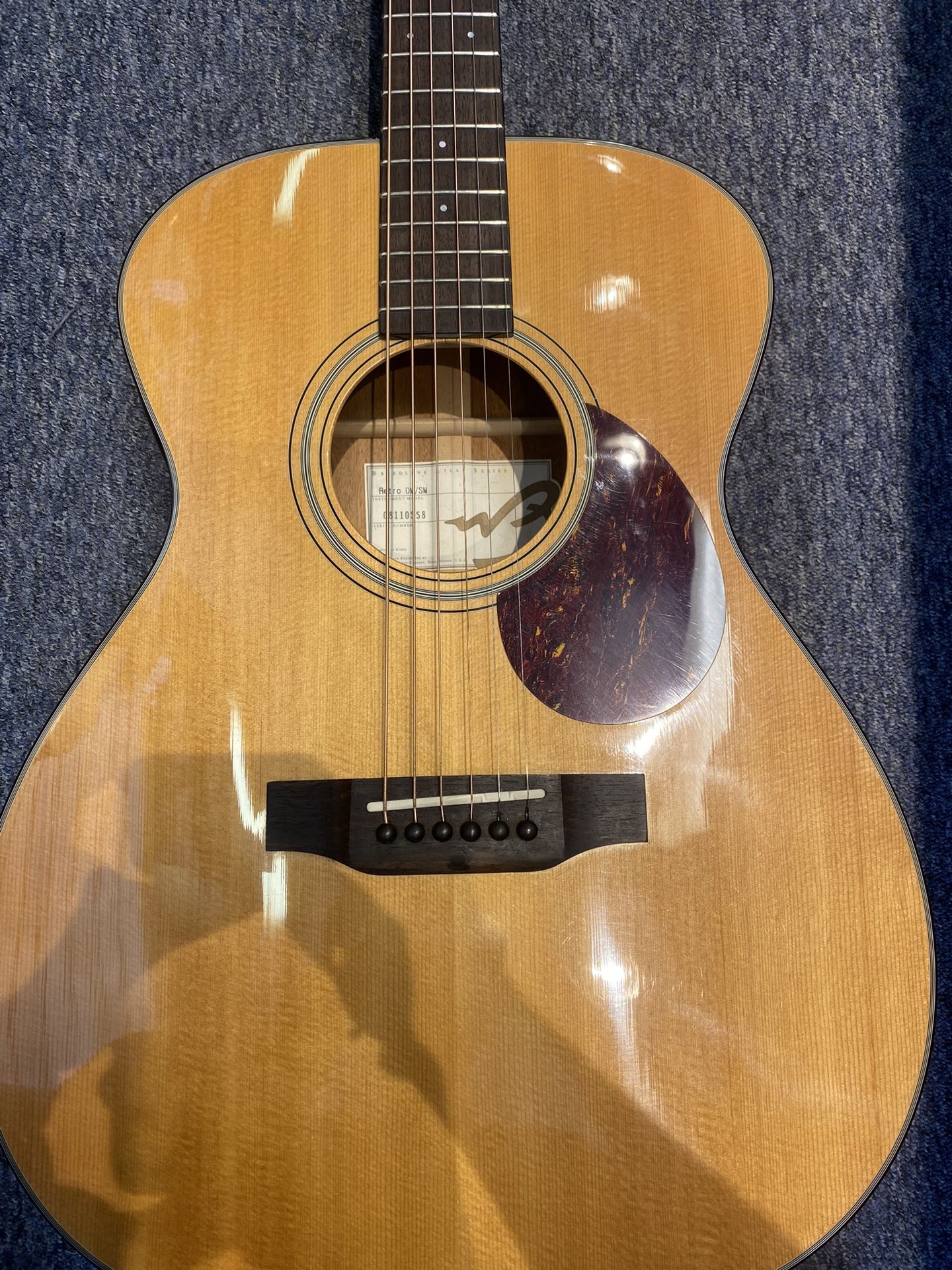Breedlove Retro Om/sm Acoustic Electric Guitar