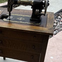 White Rotary sewing Machine