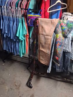 1500 pairs of 86a jeans and clothes