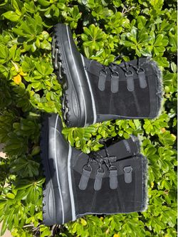 Khombu Winter Snow Boots for Women North Star Thermolite with Weather Rating (Black, Women US 10)