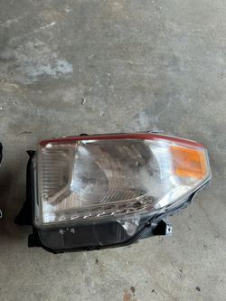 Tundra Headlights