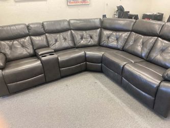 New On Sale Recliner Sectional Couch with Console! Free Delivery 🚚