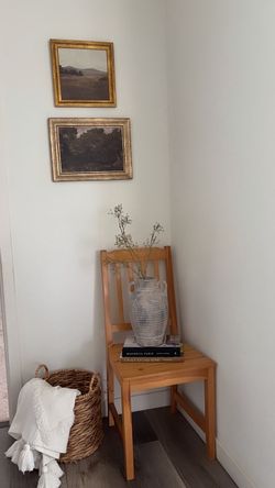 Vintage decorative wooden chair (check pictures)