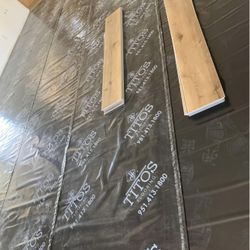   Wholesale Flooring And Kitchen Cabinets 