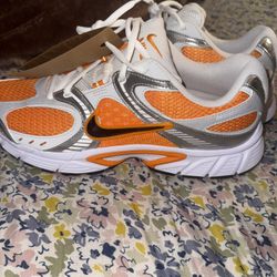Nike V5 Rnr Orange 