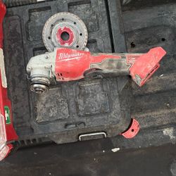 Milluakke 4 1/2 To 5 In Cut Off Grinder Y