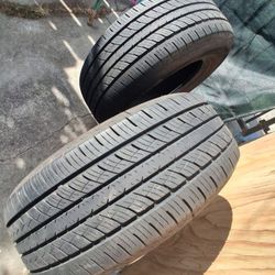 2 Tires /265/65/R17 