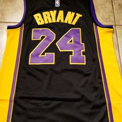 Los Angeles Lakers Jersey Kobe Bryant 
