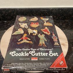 Vintage-  The Twelve Days of Christmas Cookie Cutter 