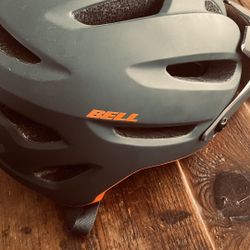 Bell Helmet Size M