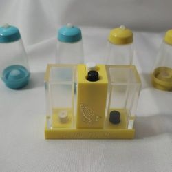 Vintage  plastic shape salt & pepper shaker 3 sets.