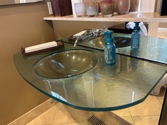Glass sink