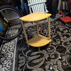 Corner Table