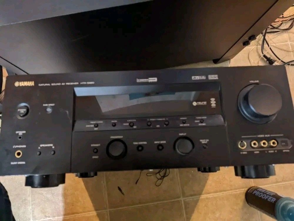 Yahama Surround Receiver With Bose 5.1 Speakers And Subwoofer