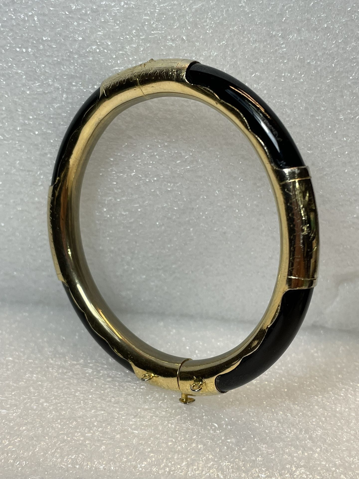 Gold Tone Wrap Onyx Bangle Bracelet