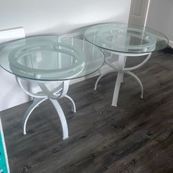 Two Beautiful End Tables With Glass Top 