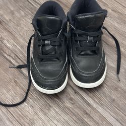 Jordan black sneakers US 2.5Y