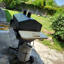 HOLLAND GAS GRILL