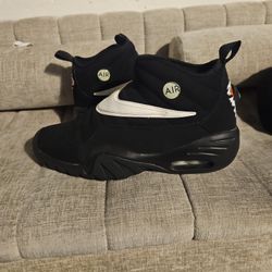 Nike Air Shake NDESTRUKT Hoops Throwbacks, Black & White, Size 11