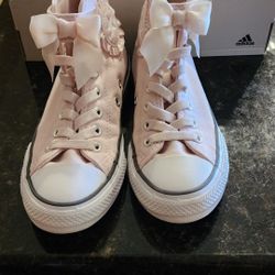 Girls Converse Brand New Size 3