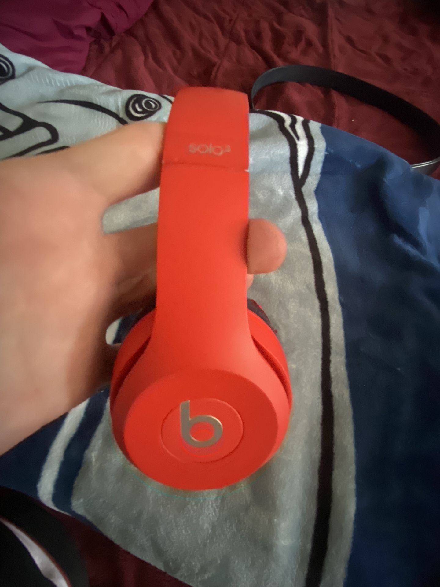 Had Them For 3 Years Sound Brand New Still The Material Jus Got Worn Out Sucks 