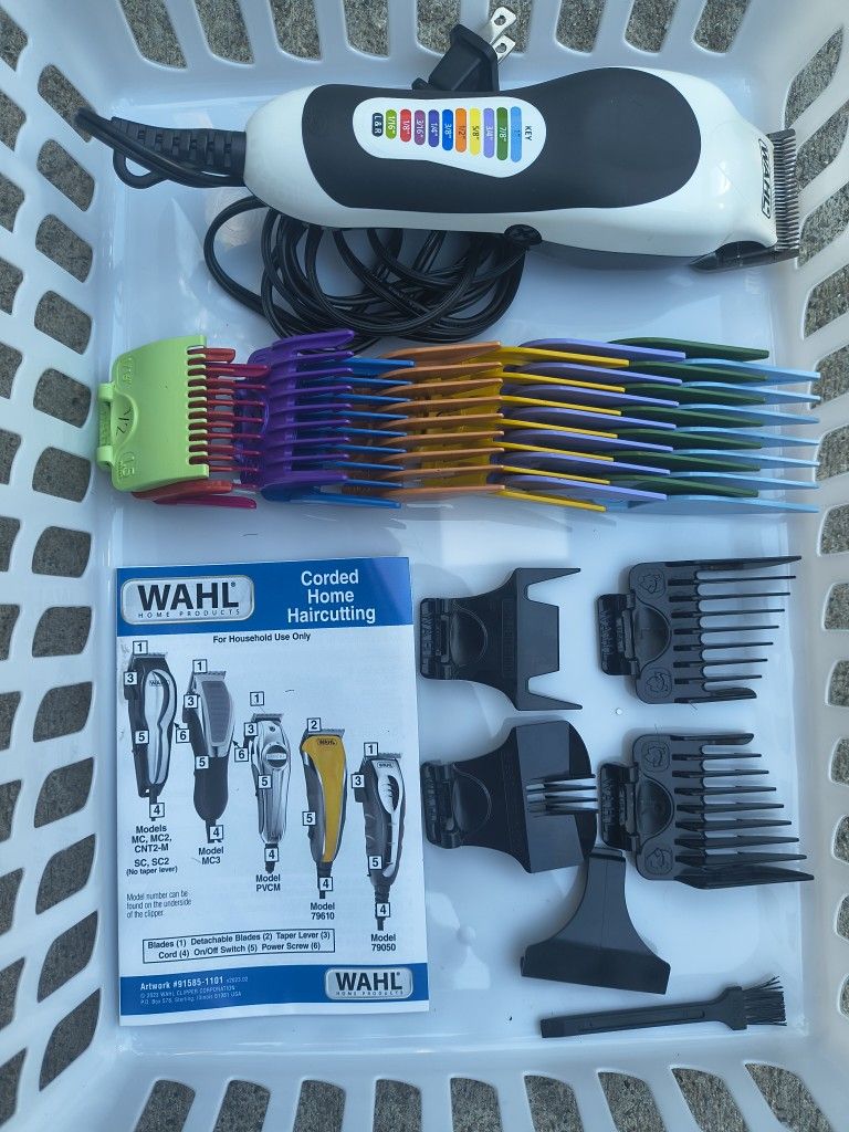 WAHL Hair Clippers (READ ENTIRE DESCRIPTION BEFORE REACHING OUT TO ME)