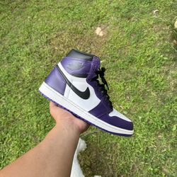 Air Jordan 1 “Court Purple 2.0” Size 10