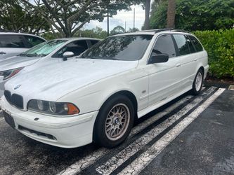 2001 BMW 525i