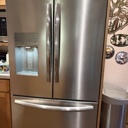 Frigidaire Gallery, Appliances