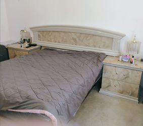 Bedroom set