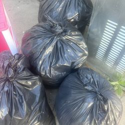 4 Big Bags Of Women And Men Clothes All Sizes .