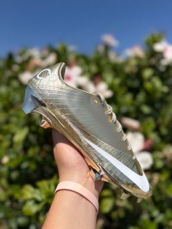 Nike Mercurial CR7 ‘Metallic Gold Star’ size 10