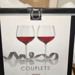 Set of two Oneida Couplets Aquarius balloon wine glasses