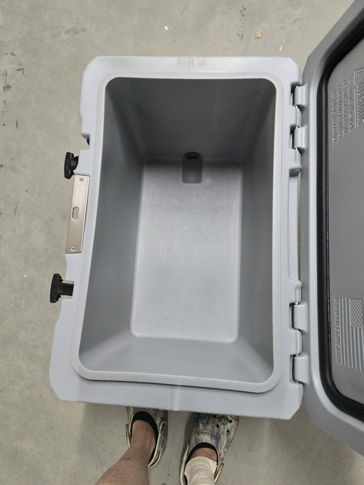 Lifetime Cooler 55QT