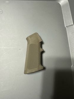 AR standard handle coyote
