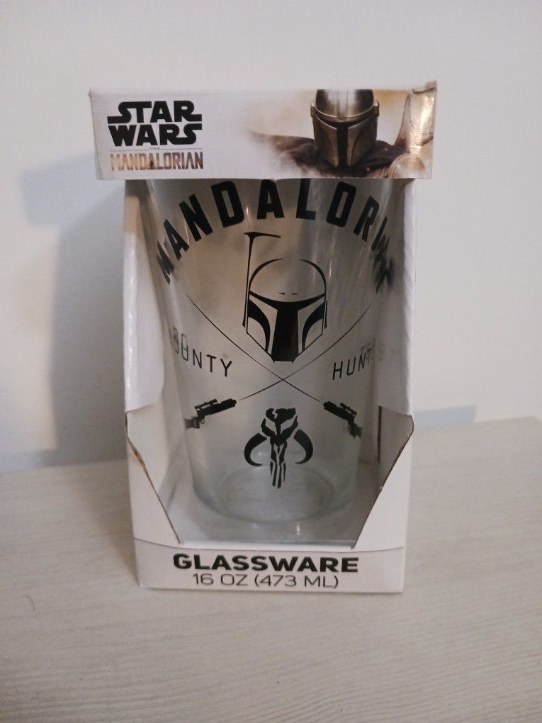 Star Wars: The Mandalorian Glassware 16 oz