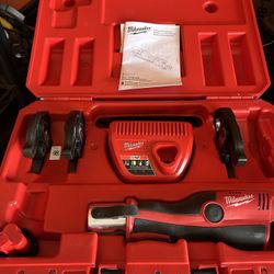 M12 Milwaukee Pro Press Kit