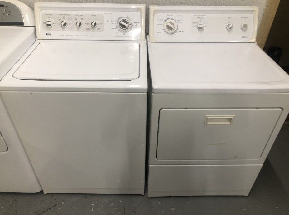 Set washer and dryer regular kenmore