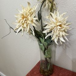 White Floral Vase 