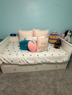 Twin bed with storage