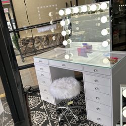 Happy Women’s Day!!! Treat Yourself 