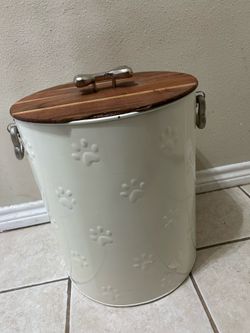 Metal/Wooden Dog food container