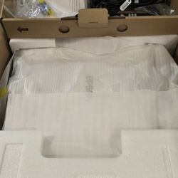 Epson Home Cinema 5050UB 4K PRO-UHD Projector