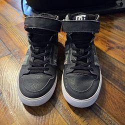 DC Sneakers 
