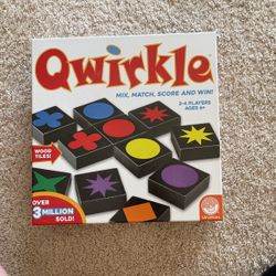 Qwirkle Board Game